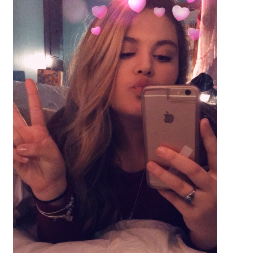 Meet your Posher, Jessica